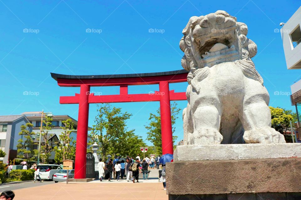 Mon: Japanese temple gate