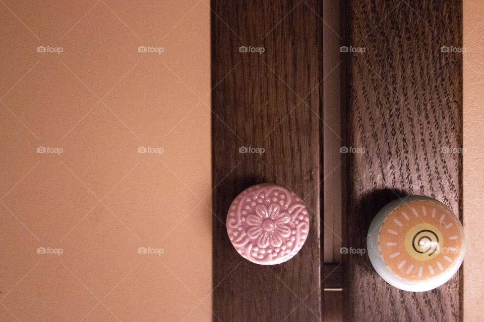 orange and pink buttons