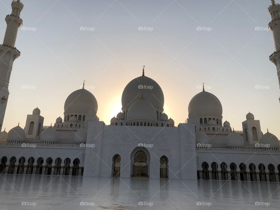 Sunset at the Grand Mosque in Dubai