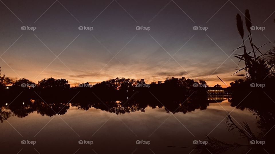 Twilight pics are the best to post colours only once visible during the final evening. 