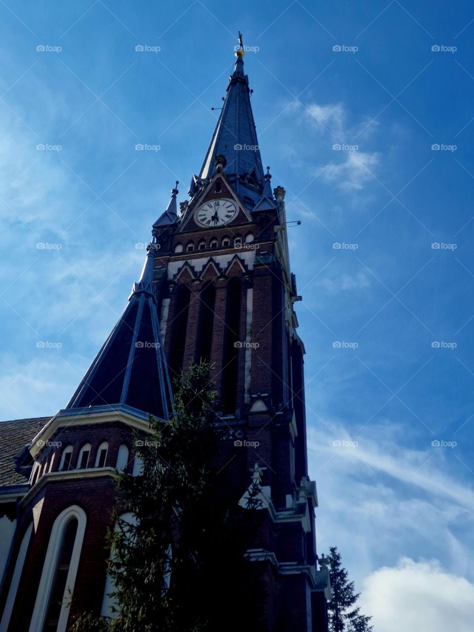 the red church in Arad