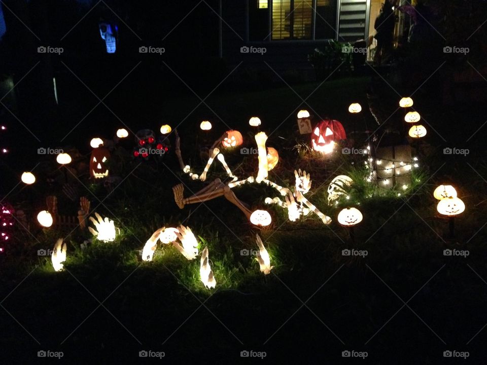 Halloween, pumpkins, lights, grave yard, party, trick or treat, night, candies, lamp, lights 