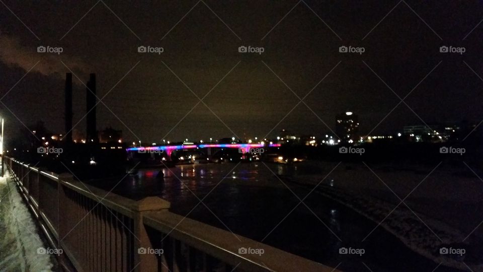35w bridge in Minneapolis at night