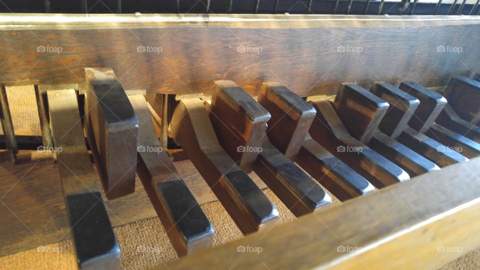 The foot pedals of the carillon