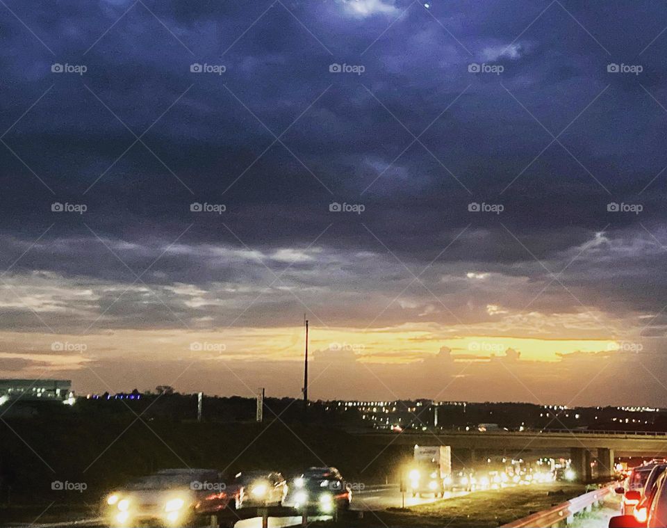 🌇🇺🇸 An extremely beautiful sunset in Jundiaí, interior of Brazil. Cheer the nature! / 🇧🇷 Um entardecer extremamente bonito em Jundiaí, interior do Brasil. Viva a natureza! 