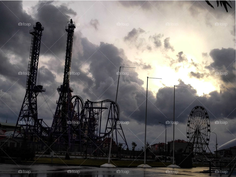 Amusement park before the rain.