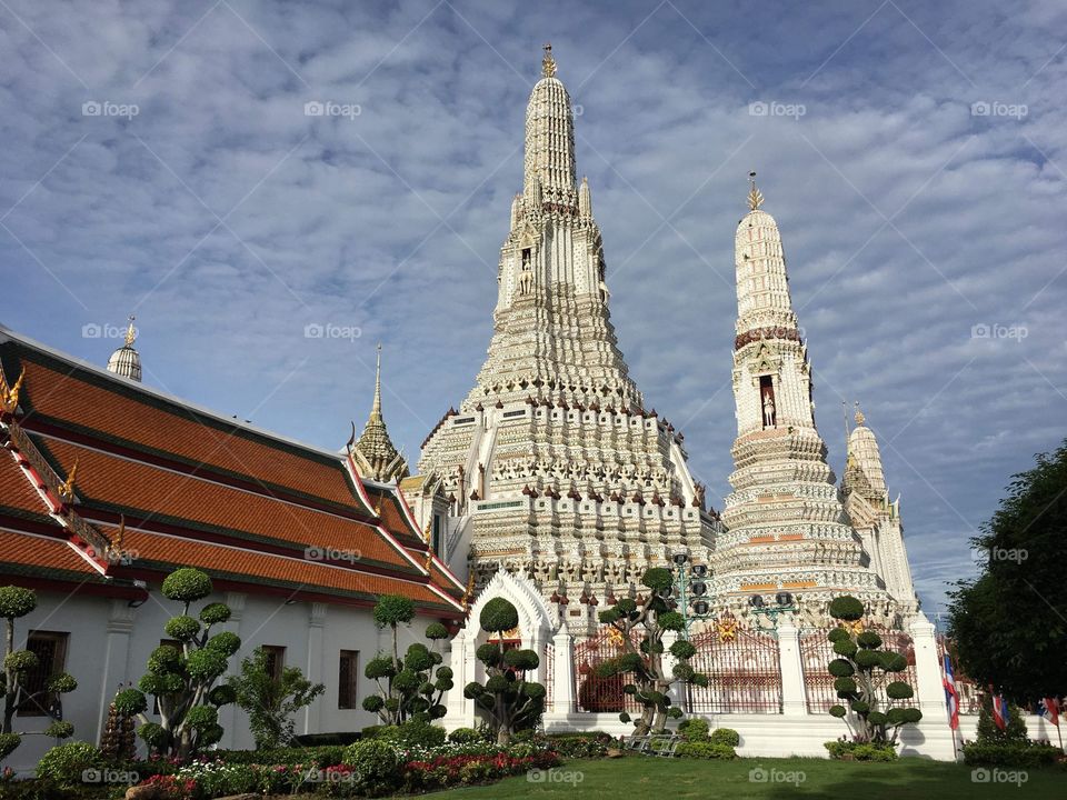 The magnificence of the thai temple.