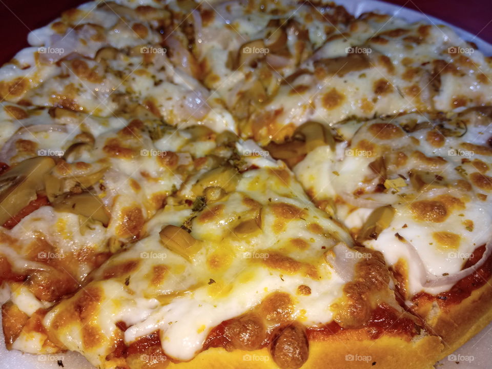 mashroom cheese pizza close-up