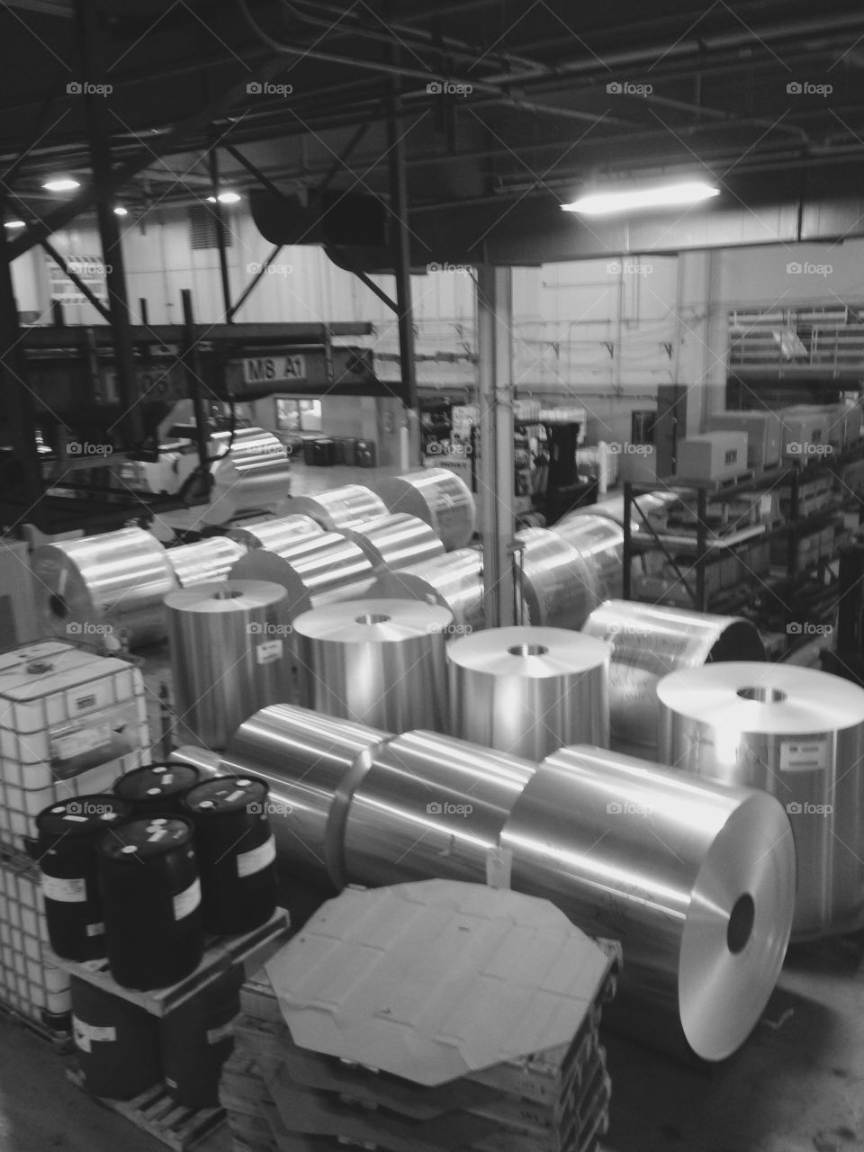 Aluminum coils, black & white, production, factory