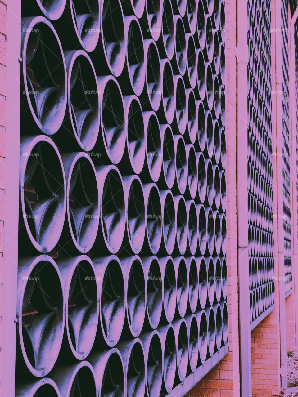 Pink filter wall grid