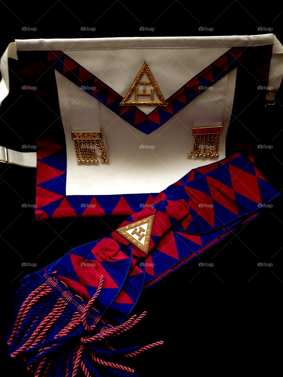Masonic apron scene 