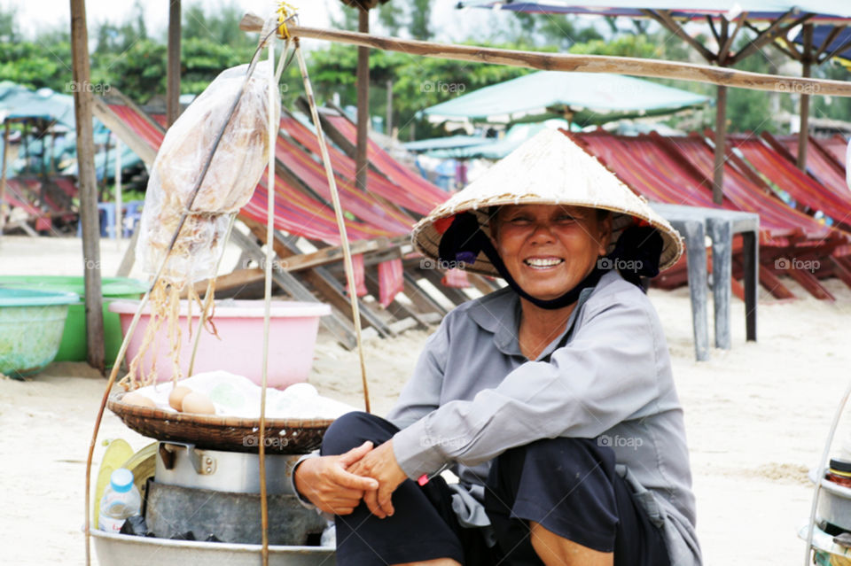 Vietnamese lady Bung Tau, Vietnam 2008