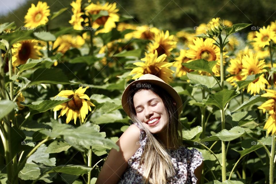 girl with sunflowers