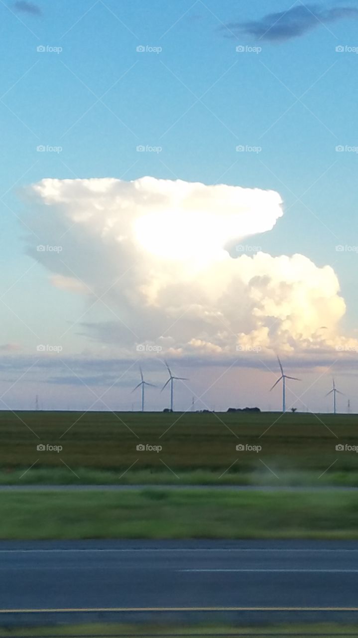 textbook anvil cloud