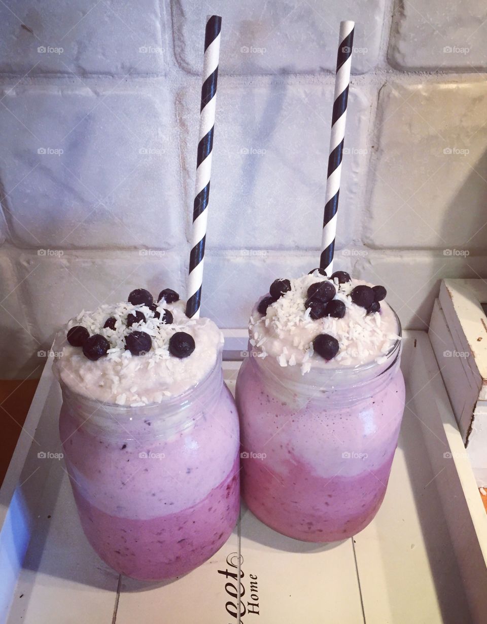 Blueberry/coconut smoothie