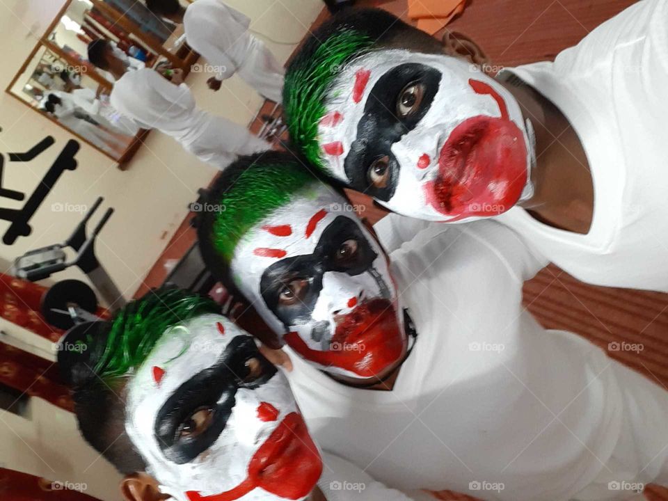 drama party time function makeup