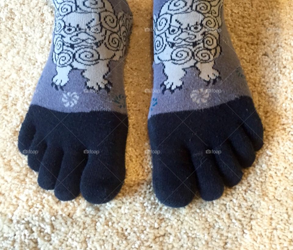 It's toe sock season again!