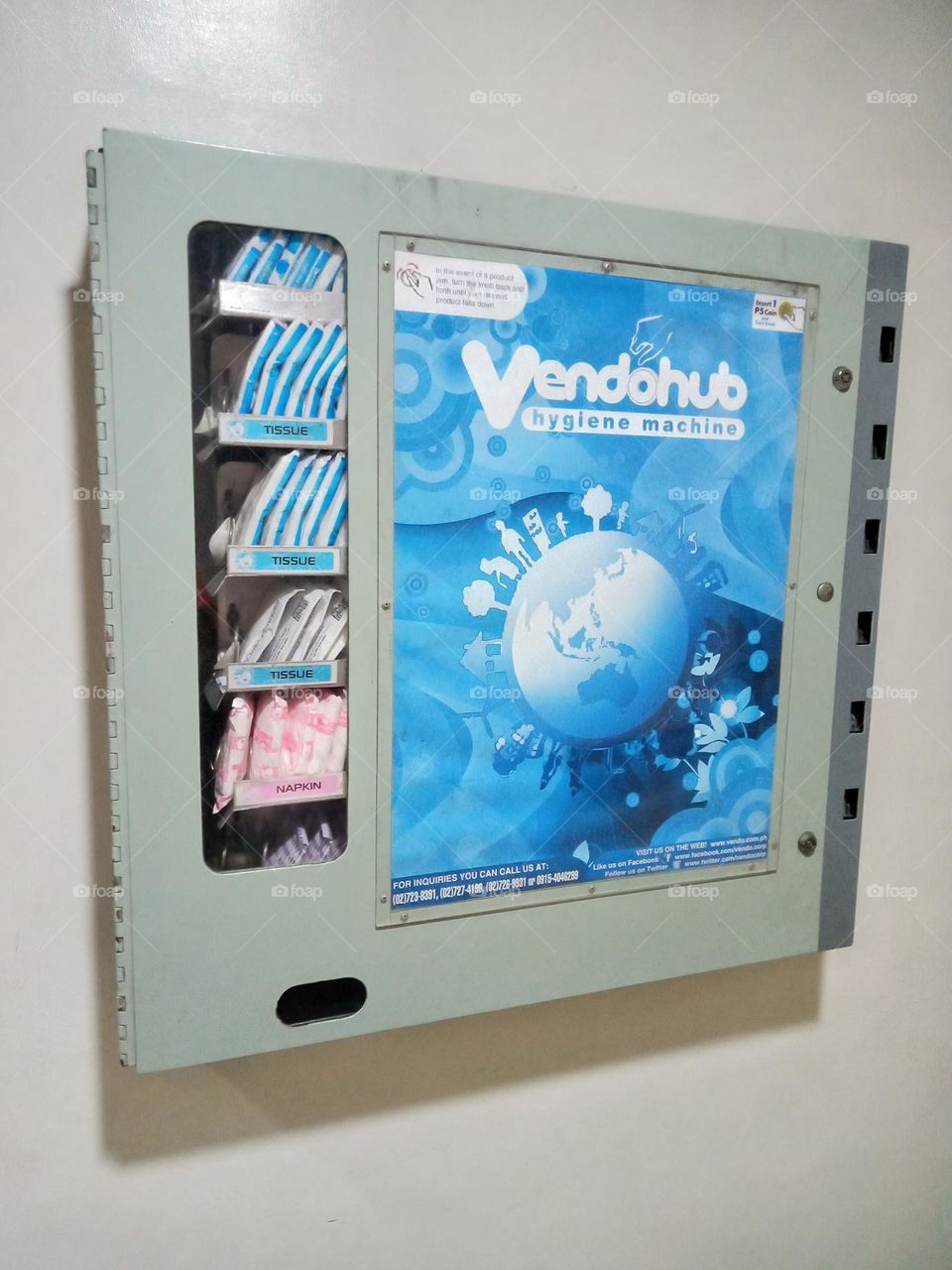 TOILET TISSUE& SANITARY NAPKIN DISPENSER,, EASY TO OPERATE,, INSERT 5 PESO COIN & TURN KNOB & THE ITEMJUST FALLS DOWN🇵🇭