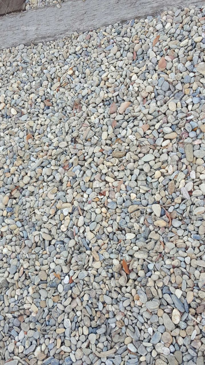 Got close enough to the pebbles to make them look like rocks