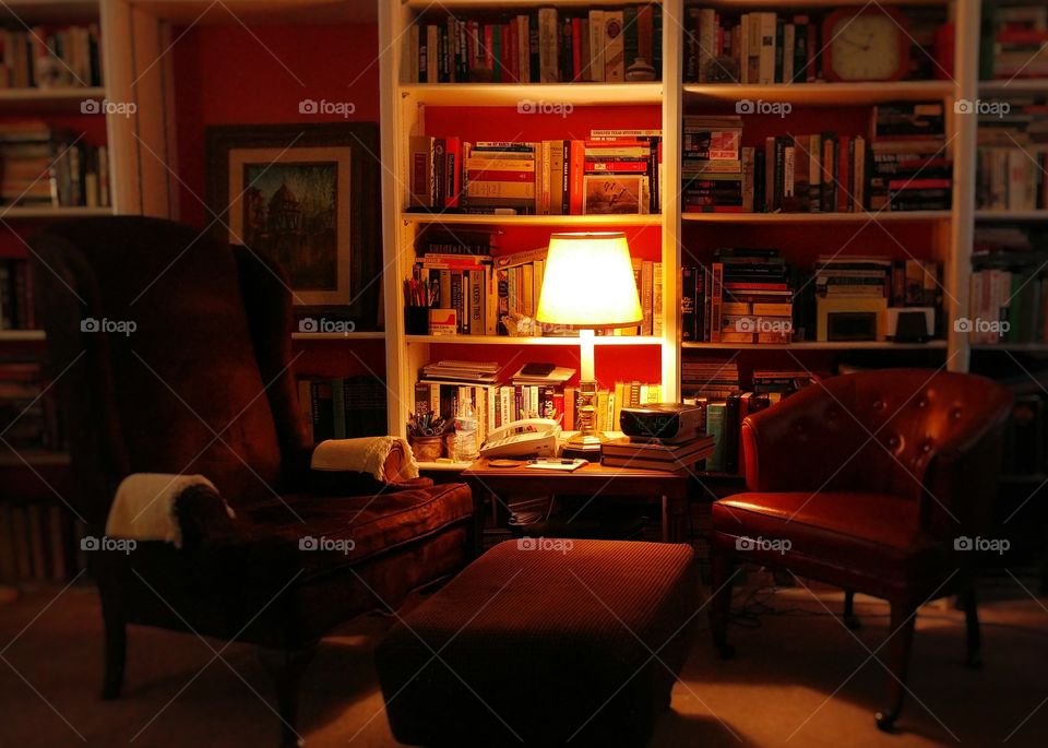 book nook in the red room