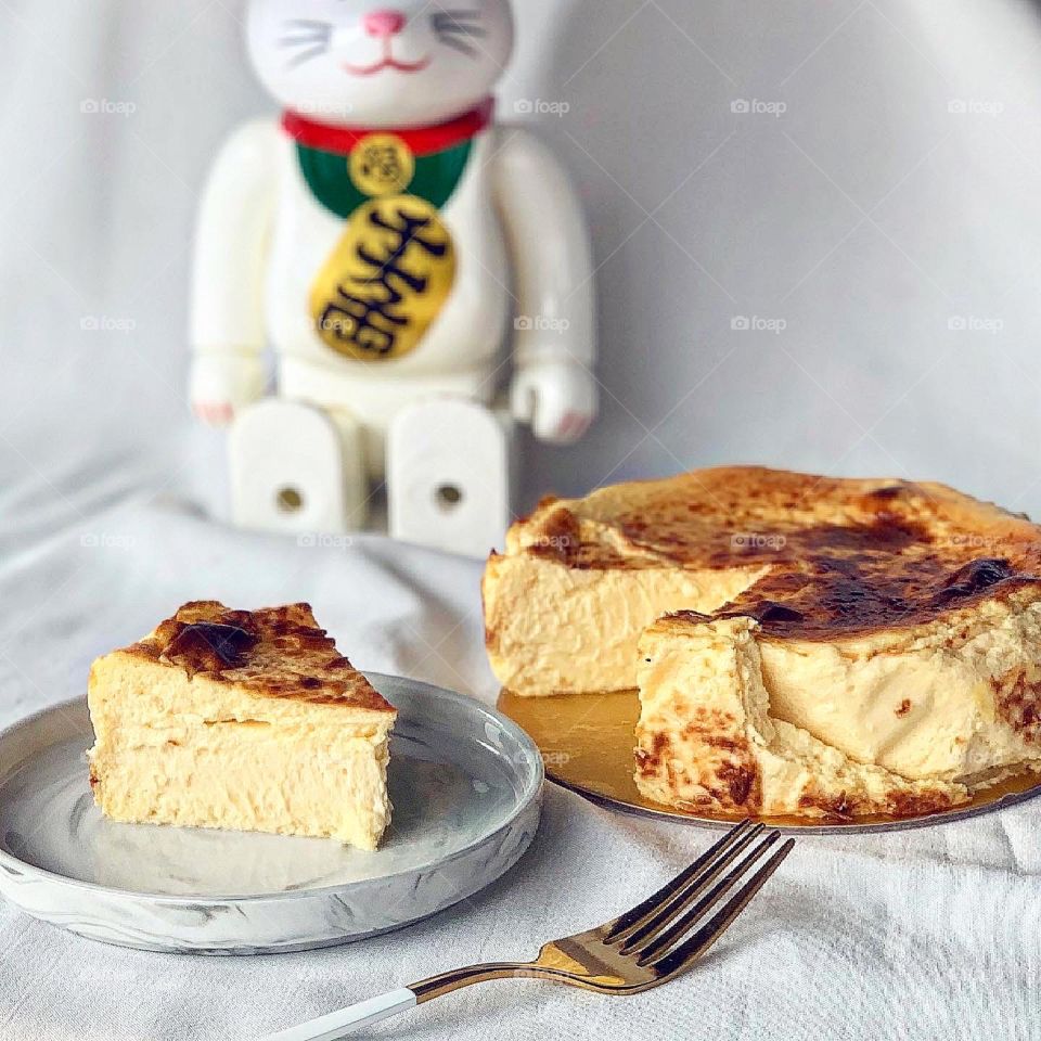 Delicious homemade Burnt cheesecake 