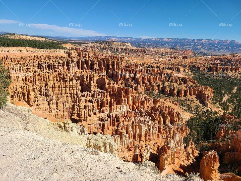 horizontal lines in Bryce Canyon