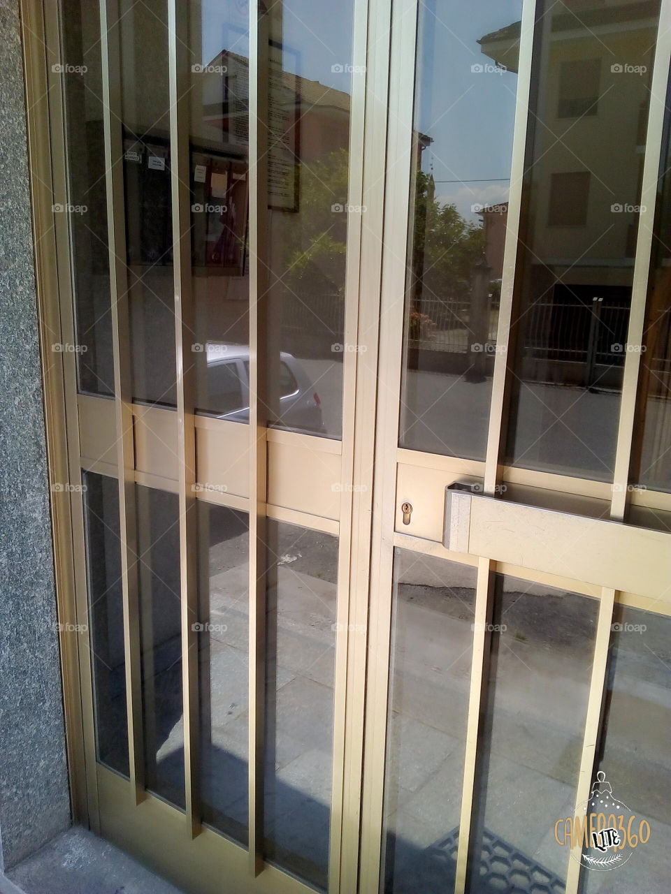 entrance glass door