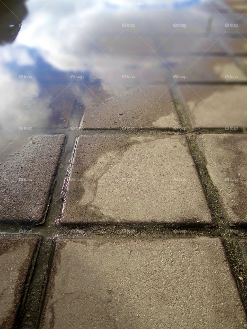Tile water sky texture 