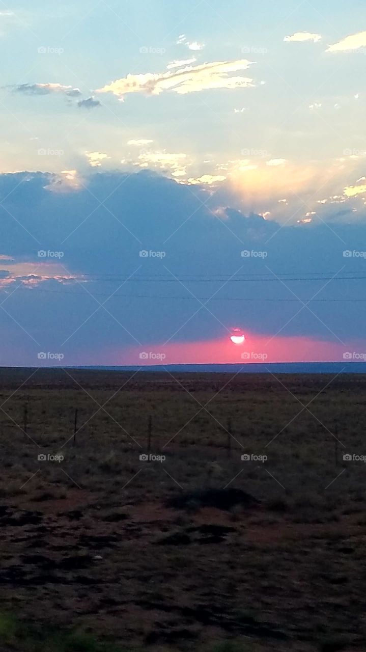 Sun is going down in Holbrook Arizona