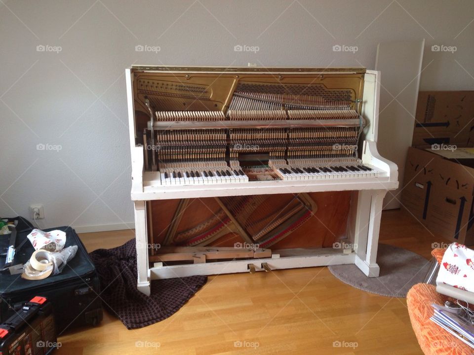 Piano demolition