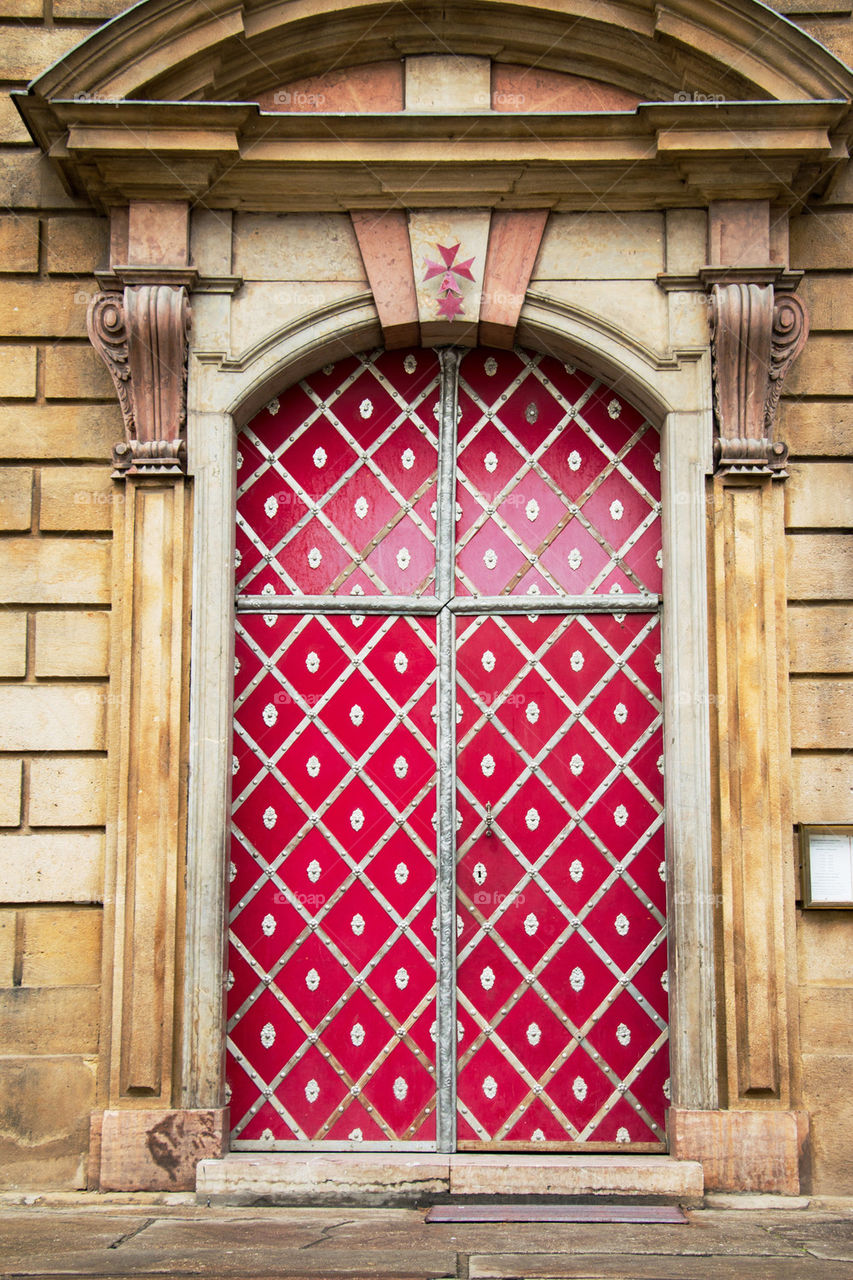Red door in Prague