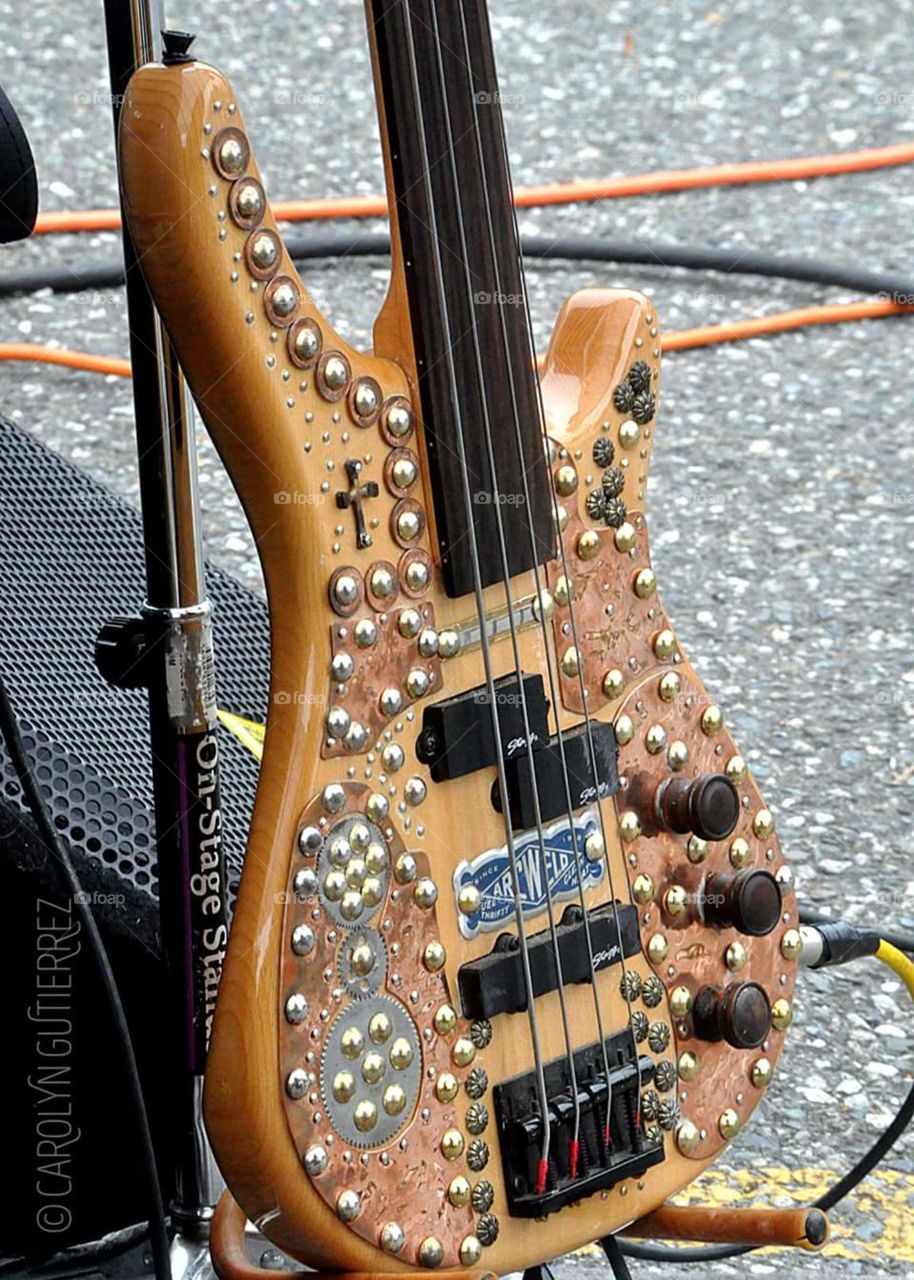 Steampunk Bass