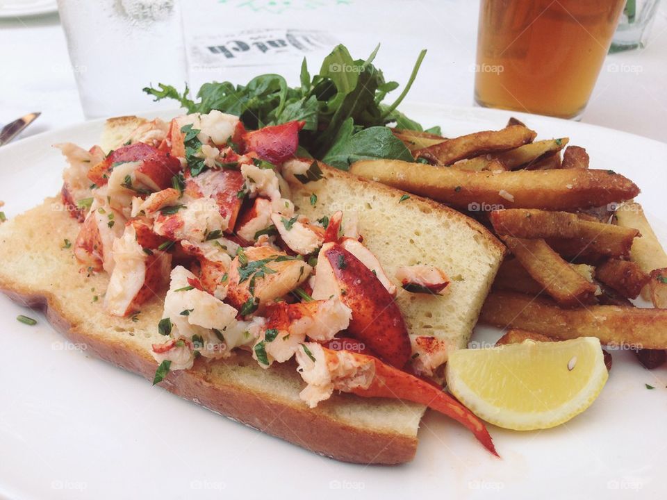 Lobster roll