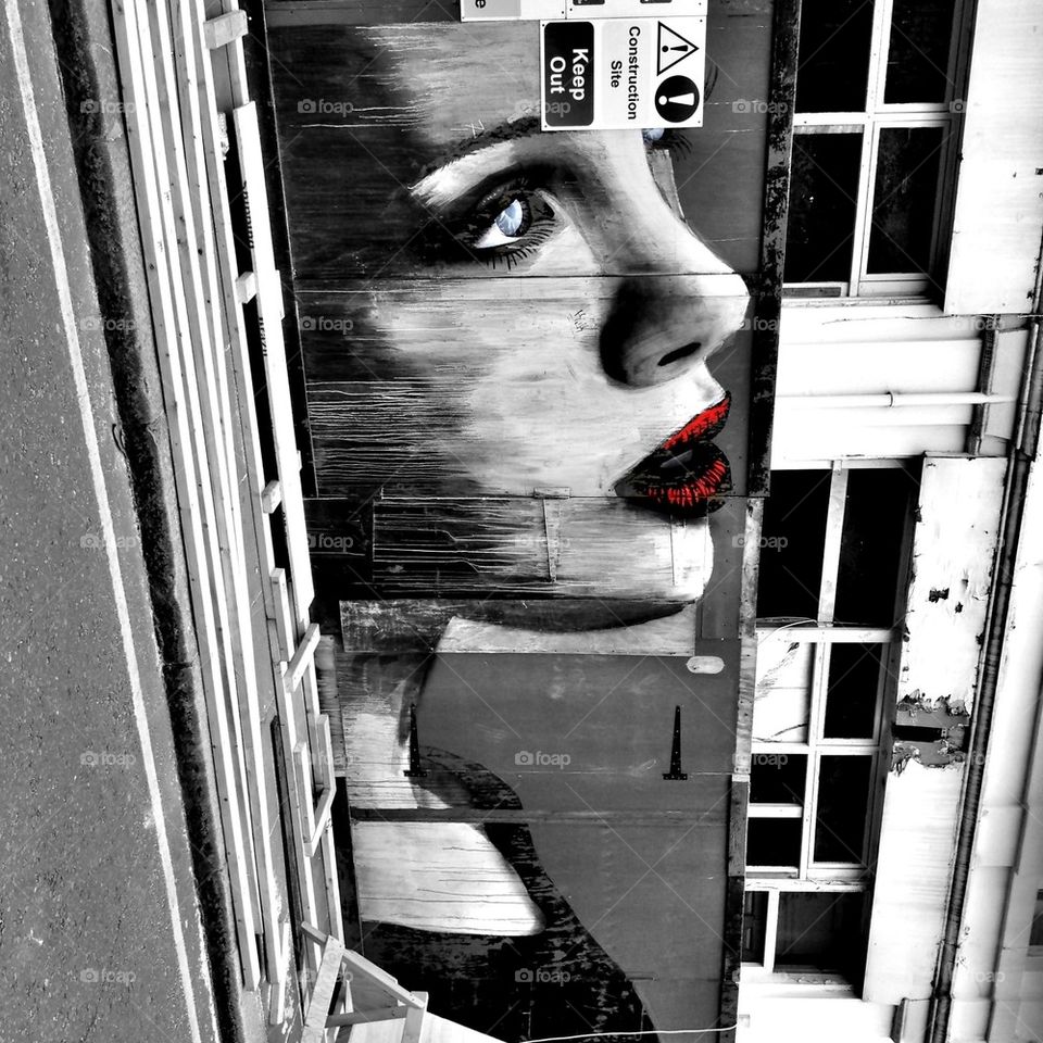 street woman face red by itr33