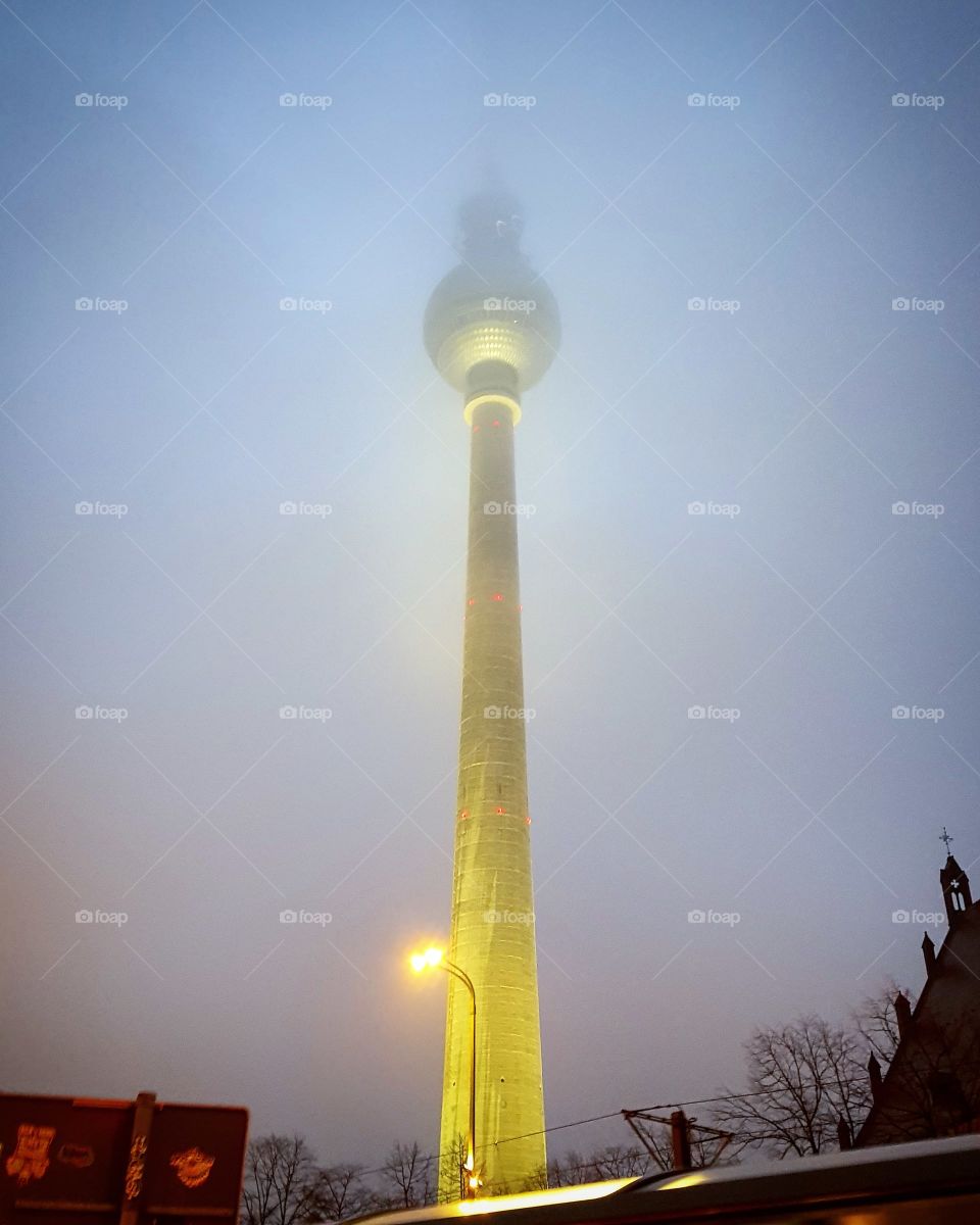Fernsehen tower, Berlin in the evening rain