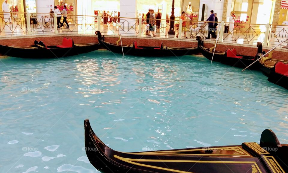 Beautifull Gondolas  Villagio Qatar