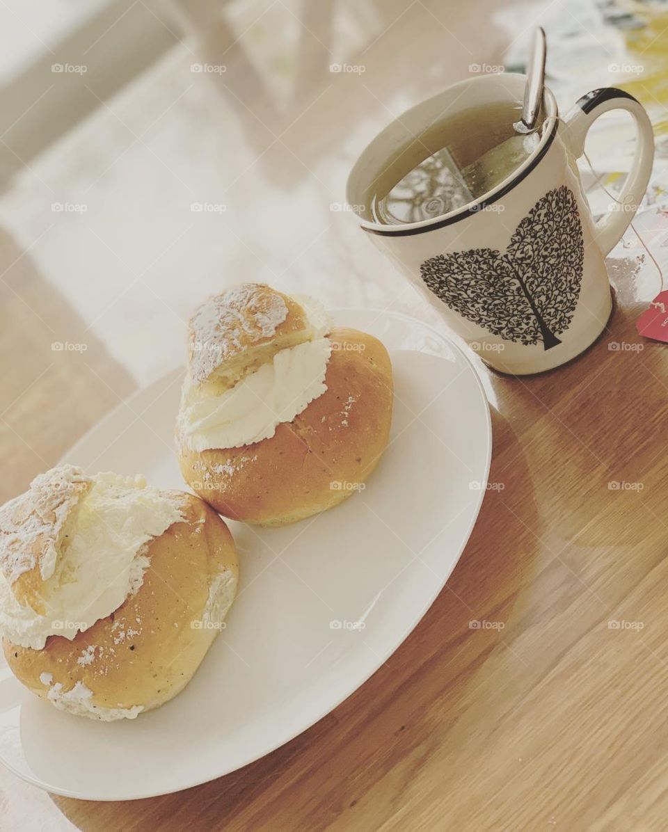 Tea / swedish pastry
