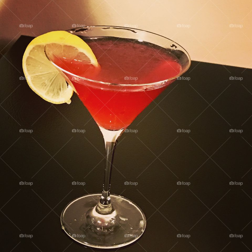 Red drink - cranberry lemon martini