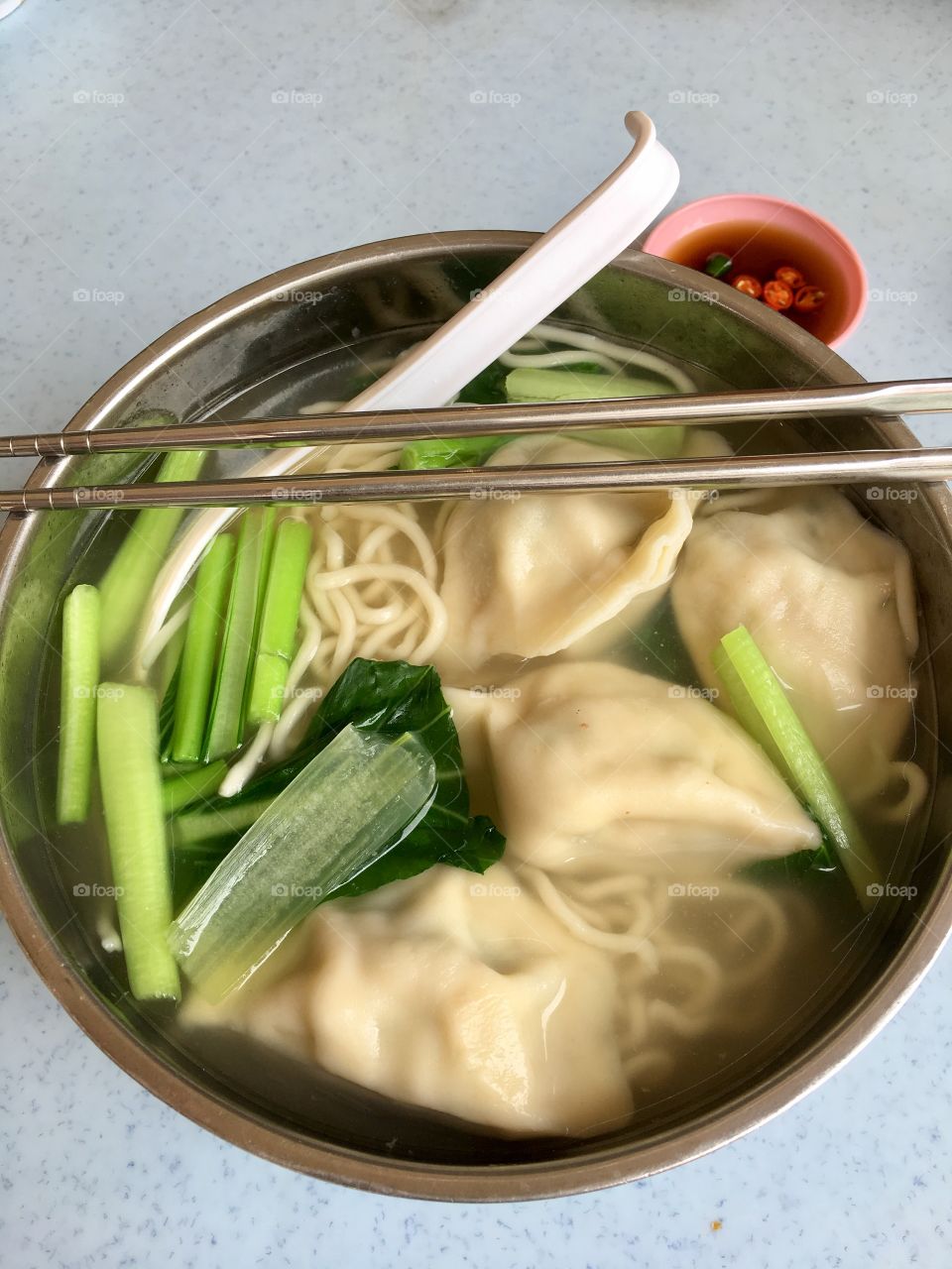 Pork dumpling noodles 