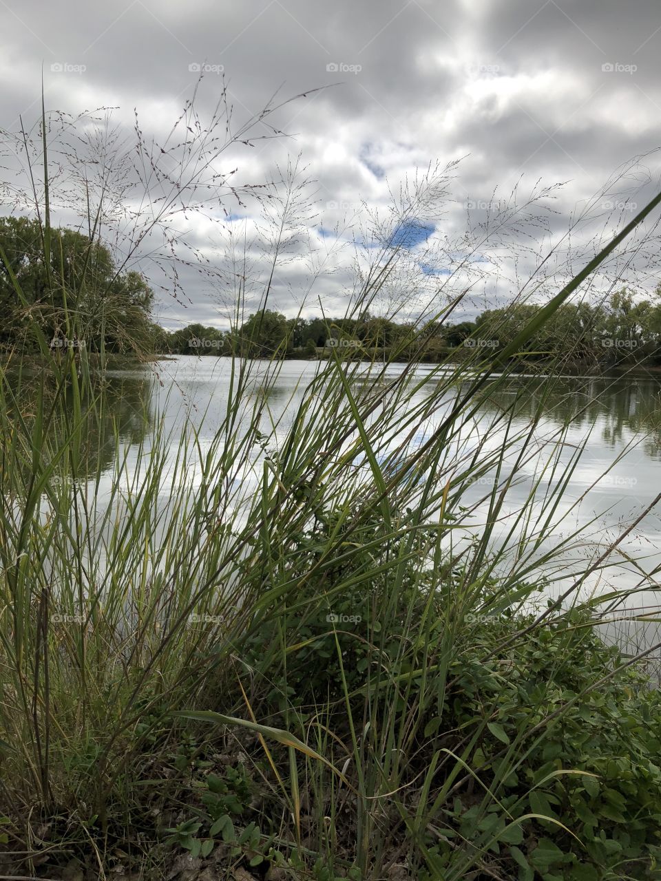 Lake and sky that meets my eye