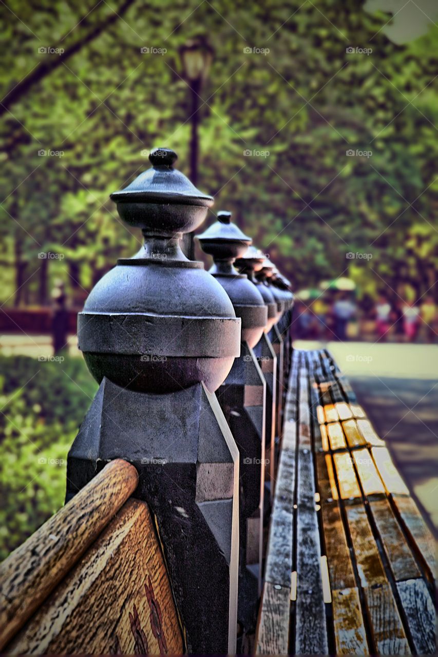 for rest. a long bench in nyc cantral park