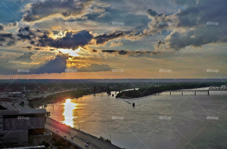Louisville . Ohio River at Louisville