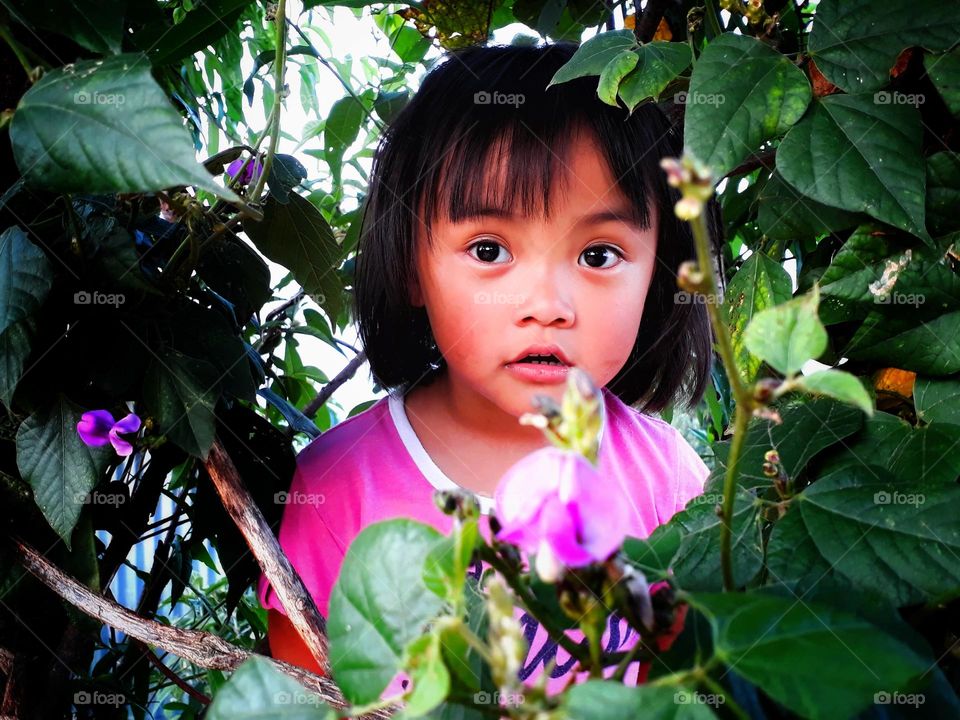 A young Tangkhul Naga girl, native of Ukhrul, Manipur, India. Seems like lost in nature.😃