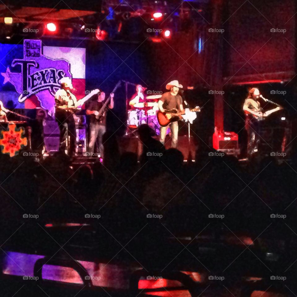 Honky tonk. Billy bob's concert in ft worth