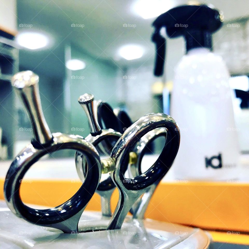 Tool for hairdressers