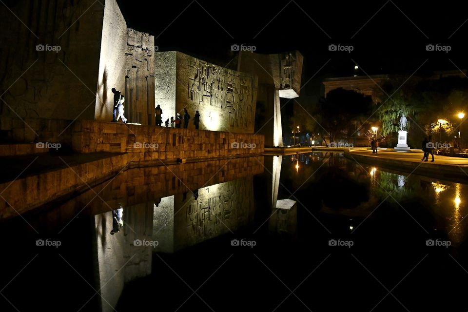 Reflejos, Plaza de Colón
Reflections, Plaza de Colón