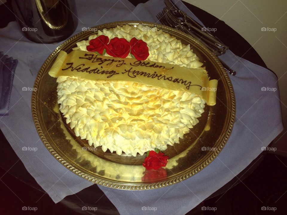Golden Anniversary Cake