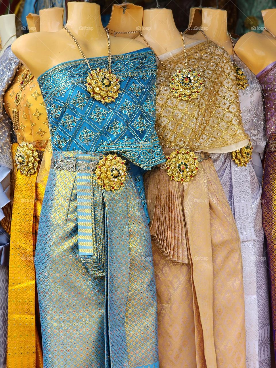 Traditional Thai Costumes