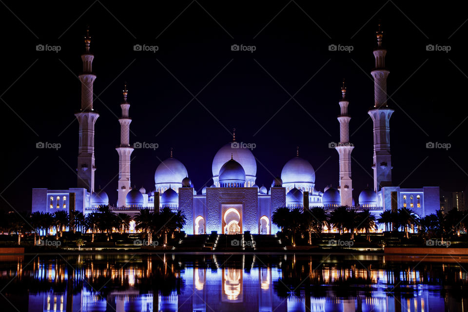 Sheikh Zayed Grand Mosque in Abu Dhabi