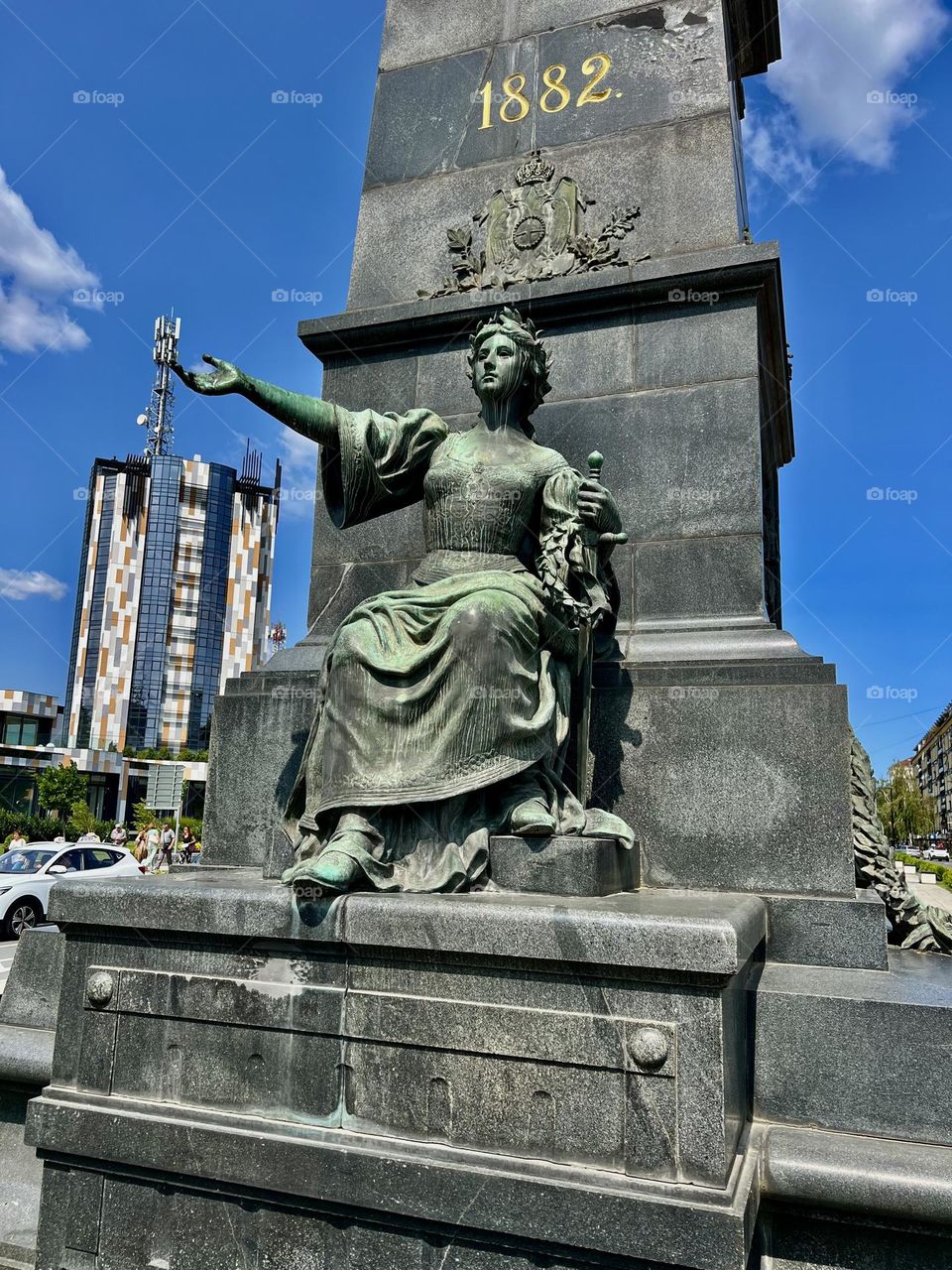 a beautiful monument in the park